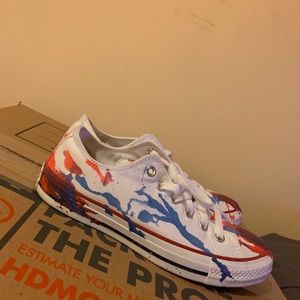 Women’s converse size 9